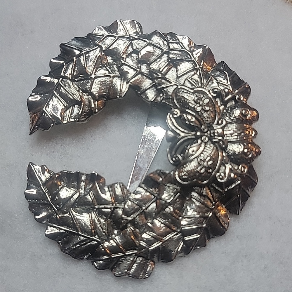 Vintage Neiman Marcus Brooch Clip Signed by Sylvia Dahl